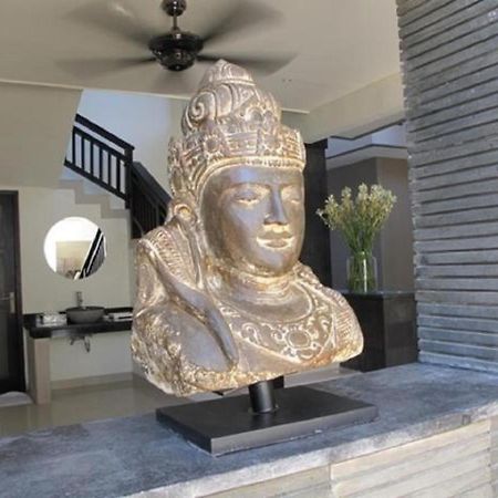 Gili Pearl Three Bedroom Villa Джили Трауанган Екстериор снимка