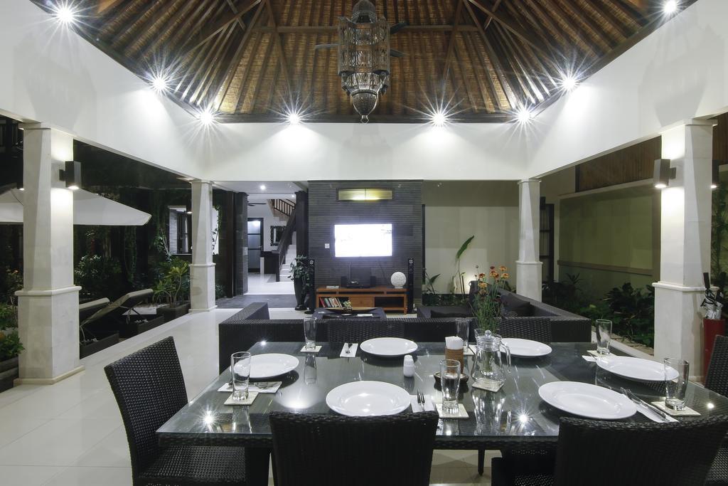 Gili Pearl Three Bedroom Villa Джили Трауанган Екстериор снимка