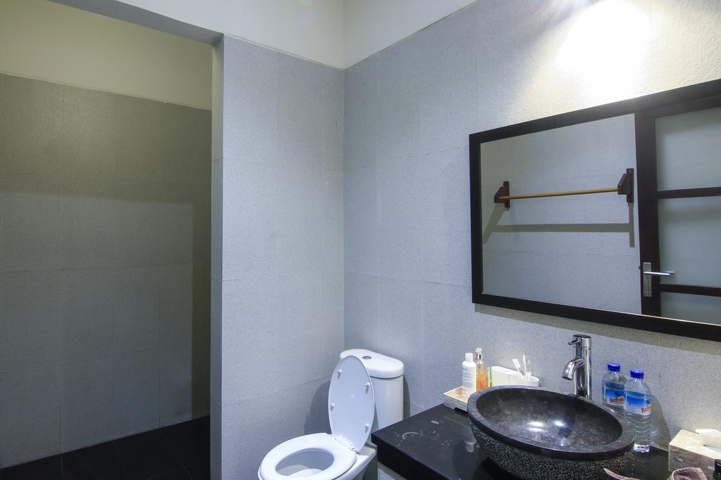 Gili Pearl Three Bedroom Villa Джили Трауанган Екстериор снимка