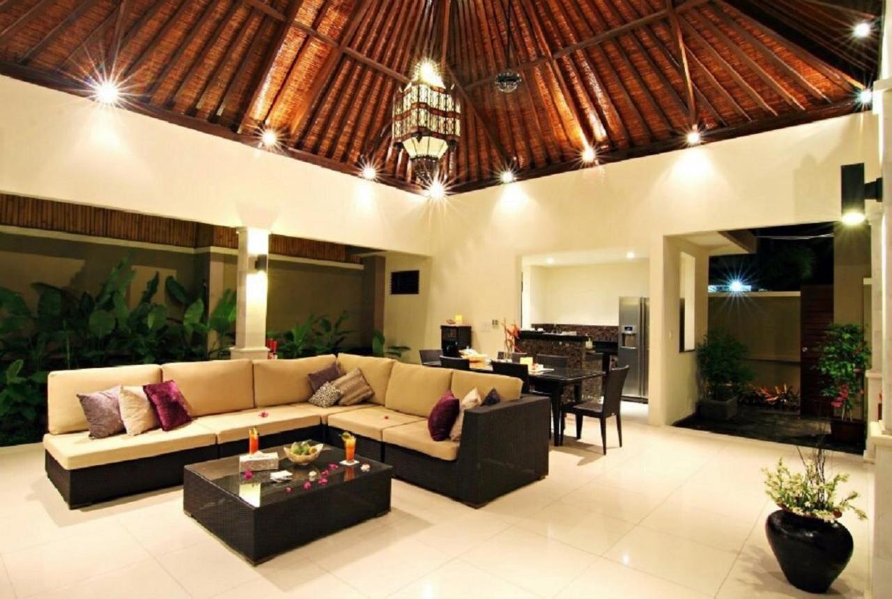 Gili Pearl Three Bedroom Villa Джили Трауанган Екстериор снимка